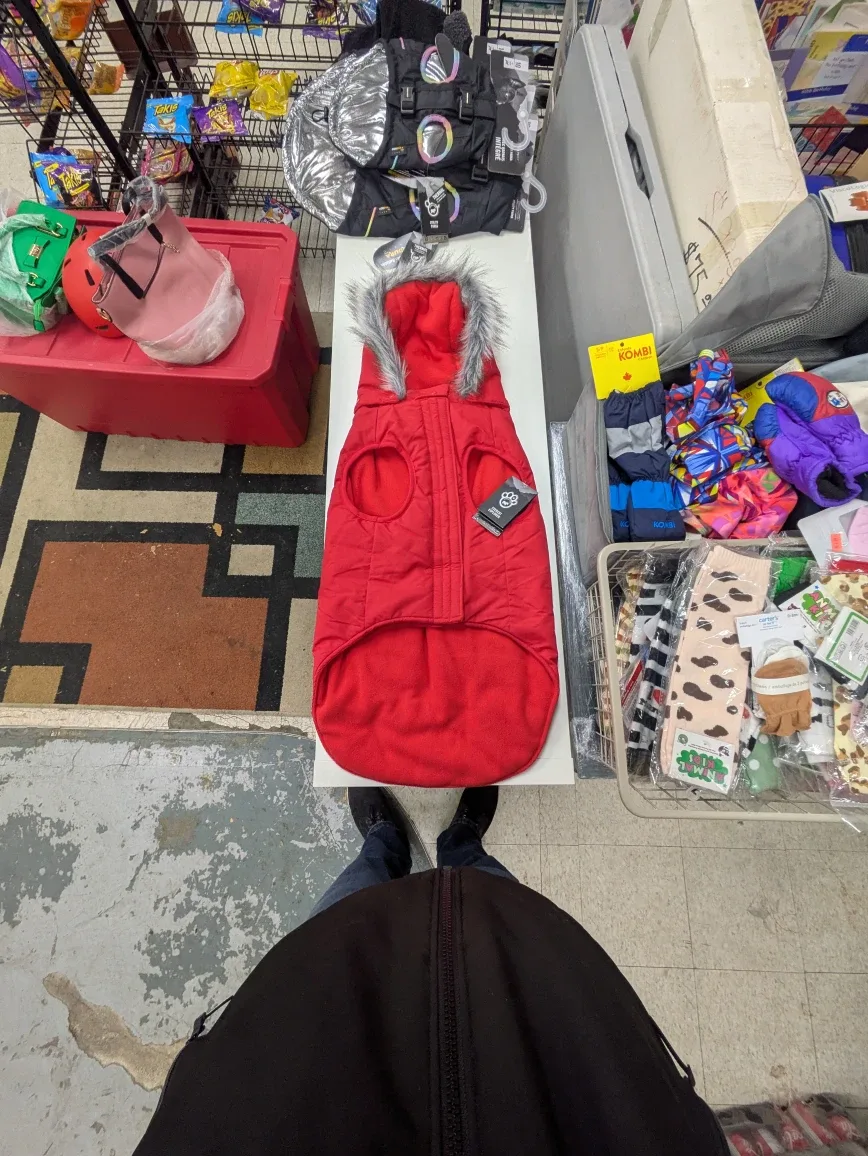 Canada Pooch Everest Explorer Dog Coat - Size 24