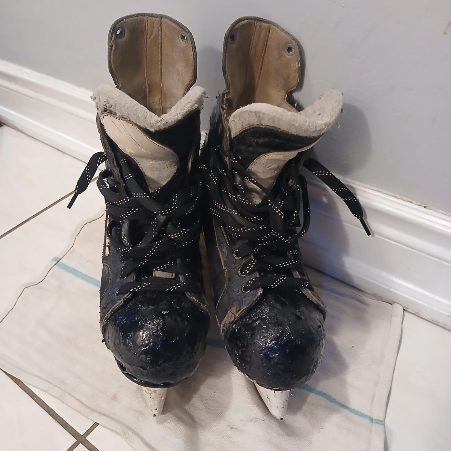 Bauer 2000 Hockey Skates Size 9.5 D # Cleanout - photo 2