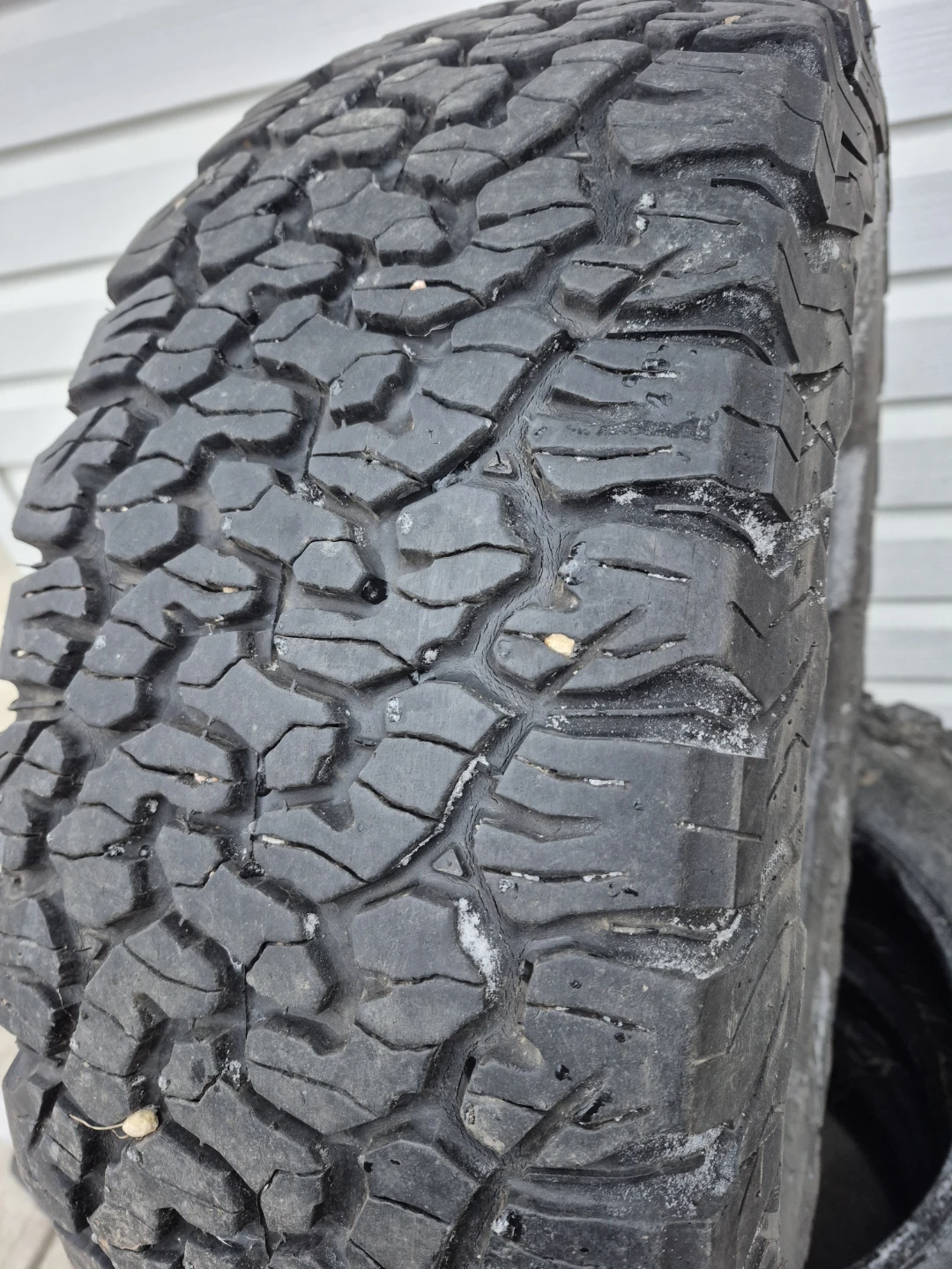 LT275/65R18 set of Tires - photo 2