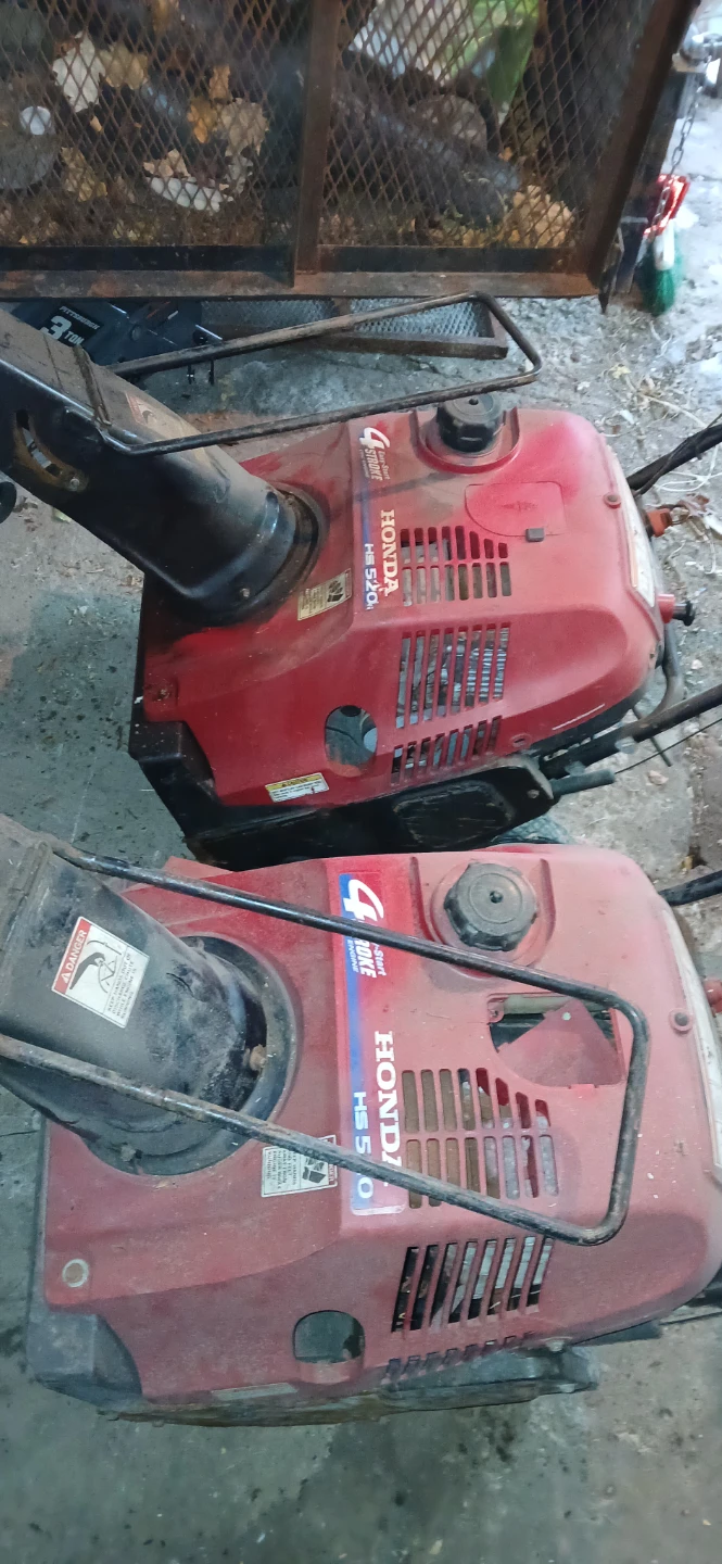 Honda HS520 & HS50 Snow Blowers