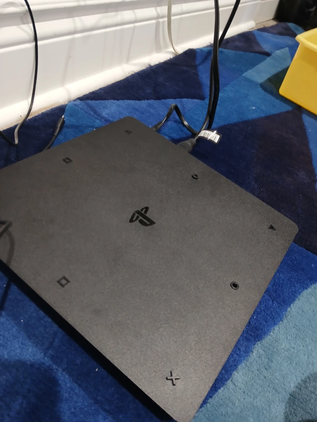 PlayStation 4 Slim with Controller - photo 3
