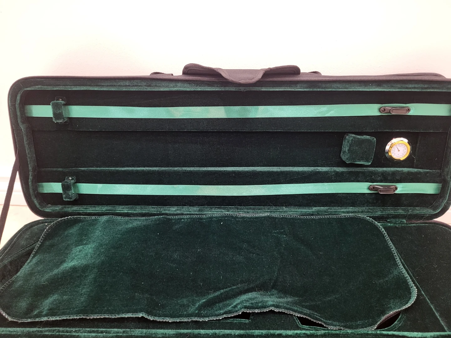 Violin Case with Hygrometer - photo 3
