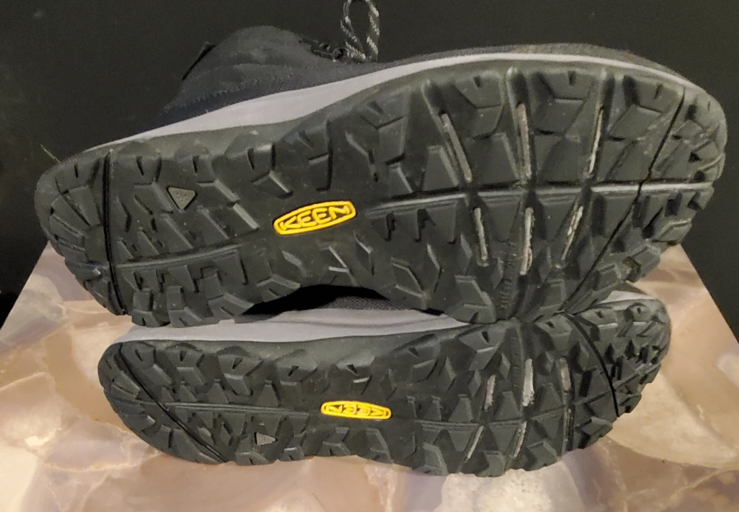 KEEN Women's Winter Boots 7.5 - photo 3