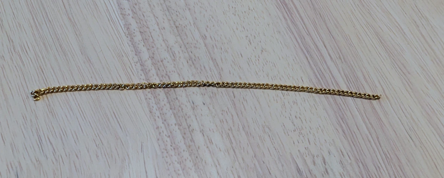 Gold Coloured Small Chain Piece