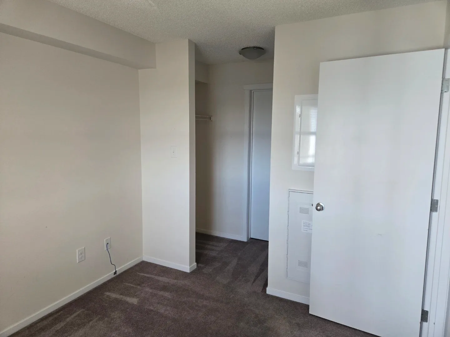 1 BED 1 BATH APARTMENT FOR RENT image indicator(7)