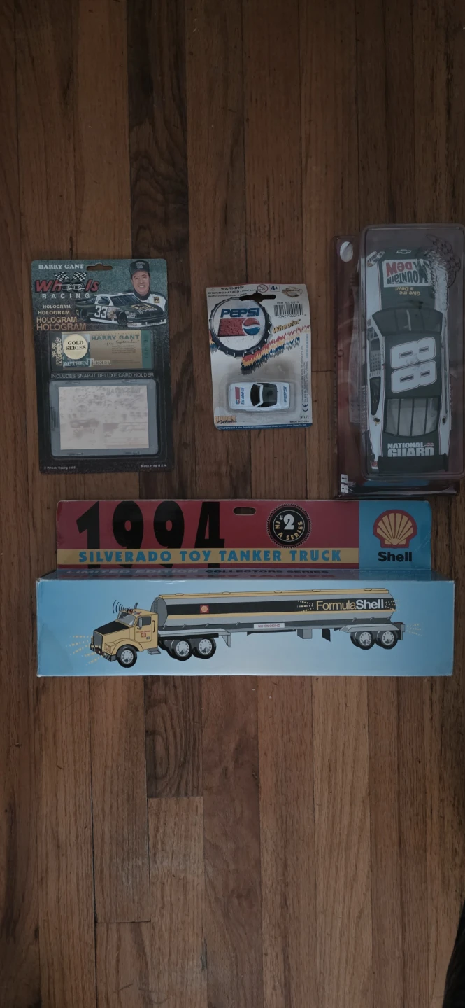 Vintage Racing Collectibles: Gant, Earnhardt Jr, Shell Truck - photo 2