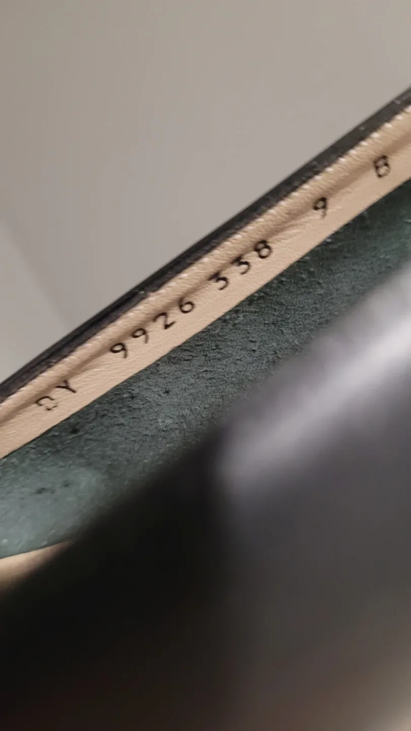 Salvatore ferragamo size 9 image indicator(7)