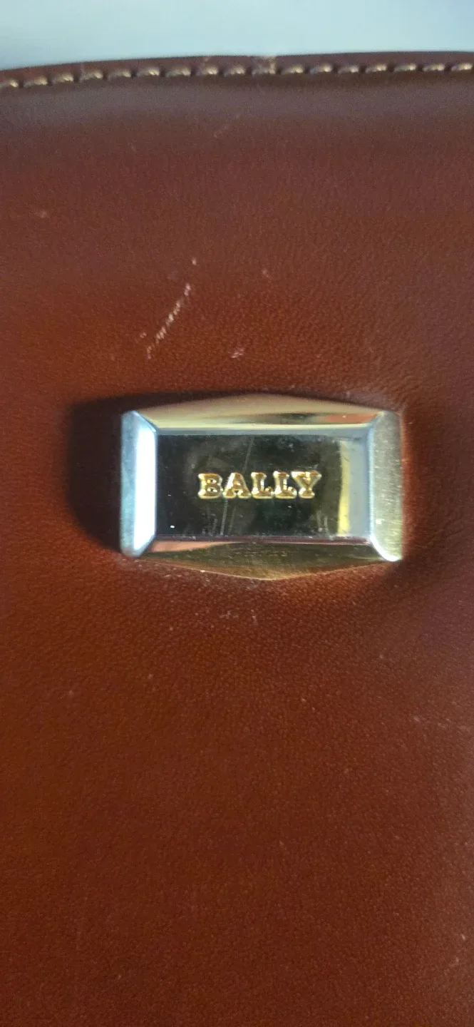 Bally Leather Handbag image indicator(2)
