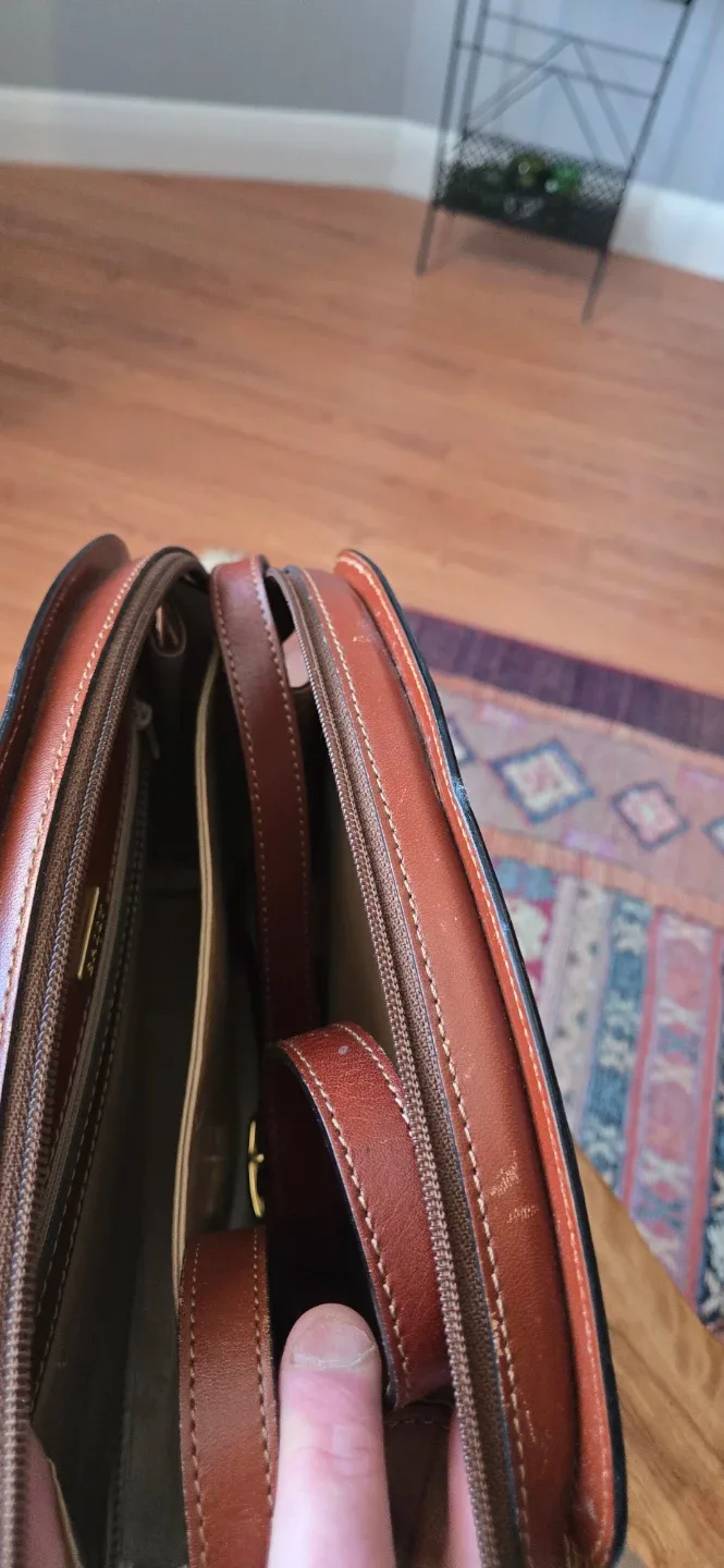 Bally Leather Handbag image indicator(4)