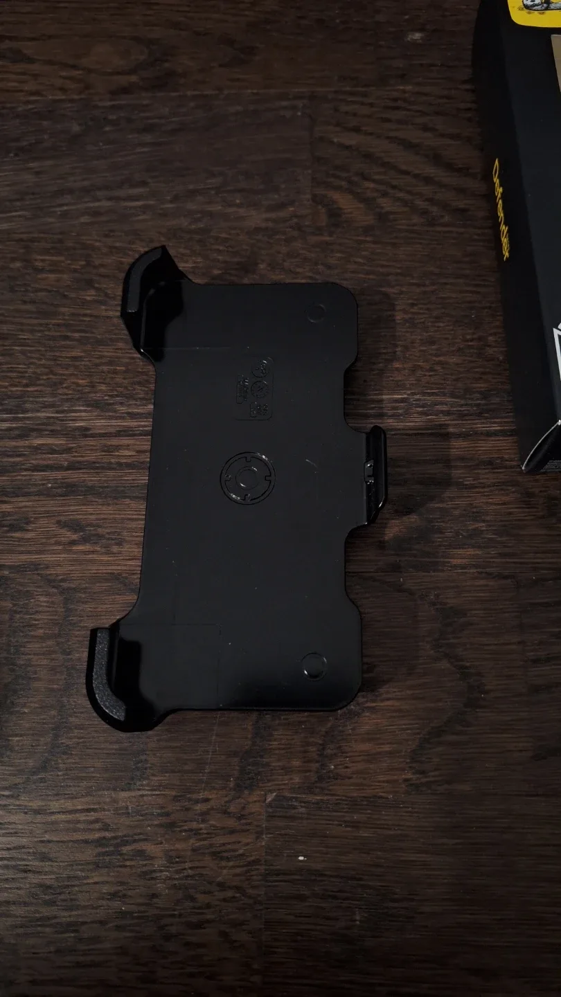 Otterbox Defender Series iPhone 7/8 Belt Clip - Black image indicator(2)