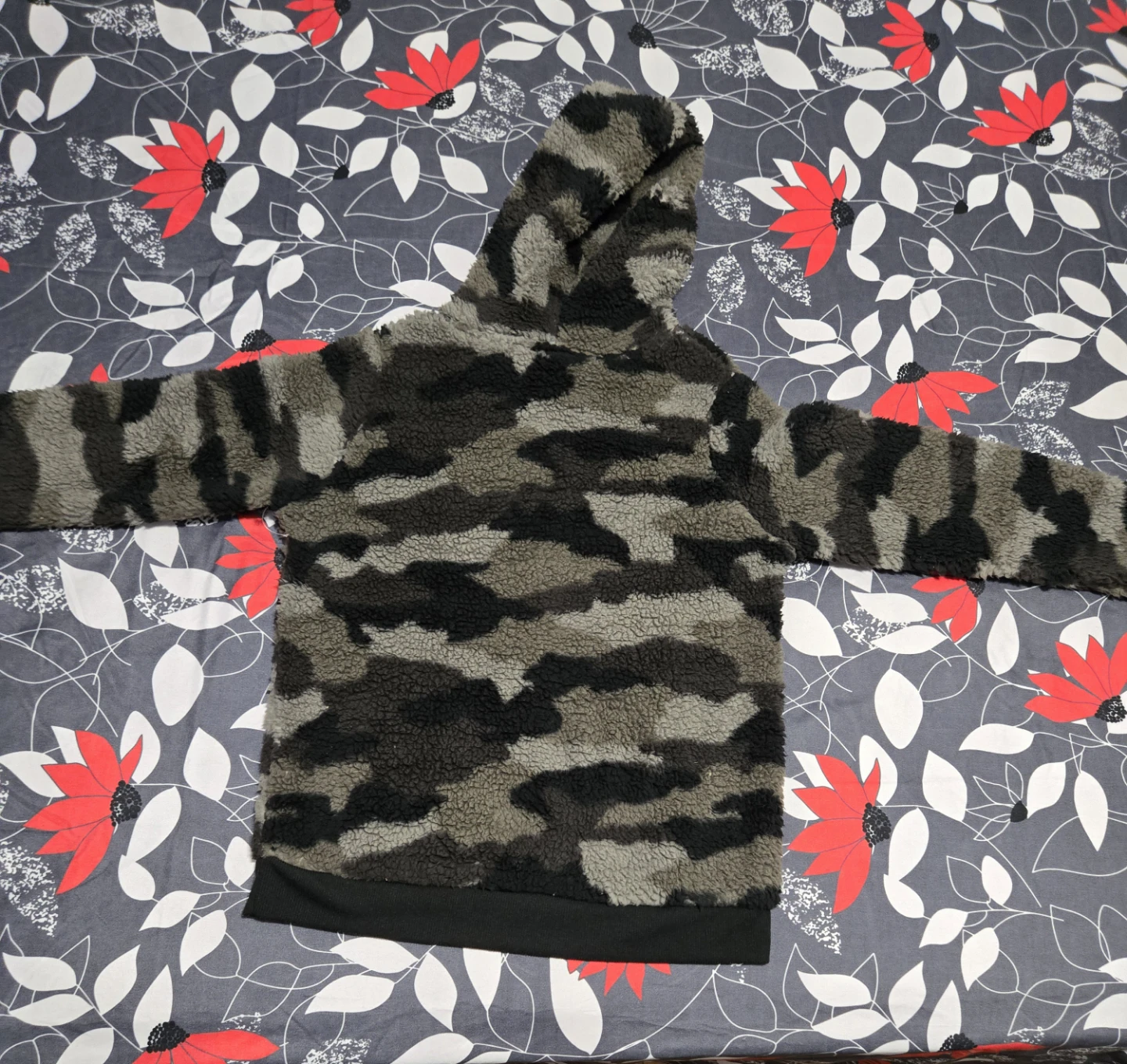 Revolution Boys Camo Hoodie - Size L (12/14) - photo 2