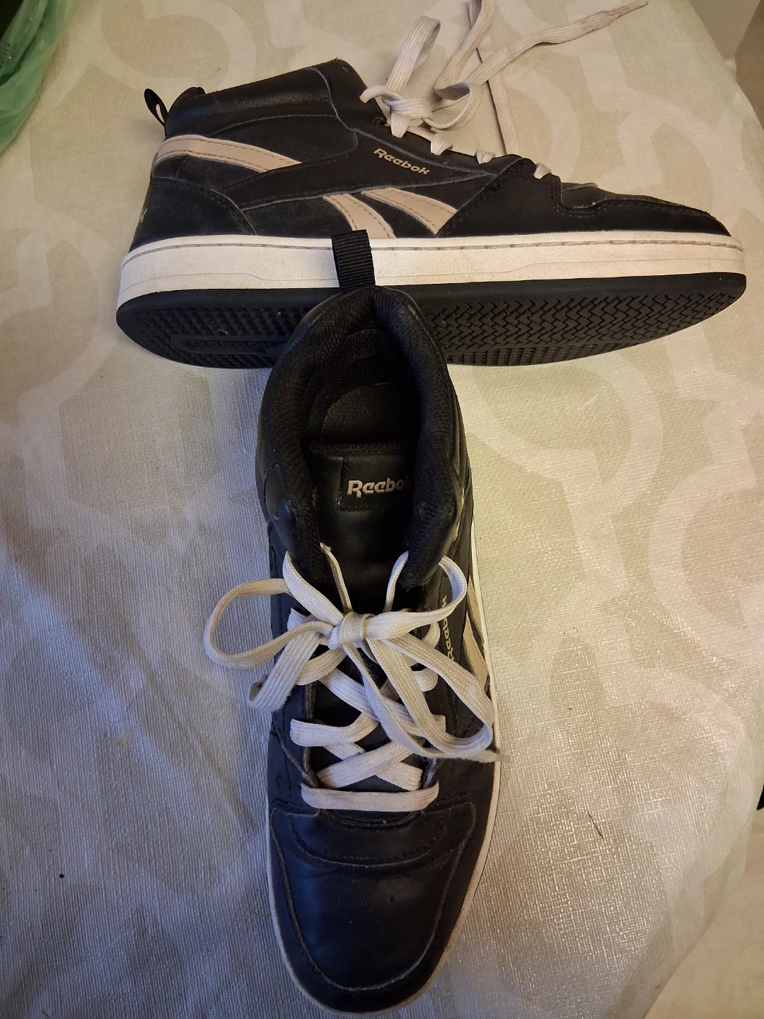 Reebok High-Top Sneakers - Size 6