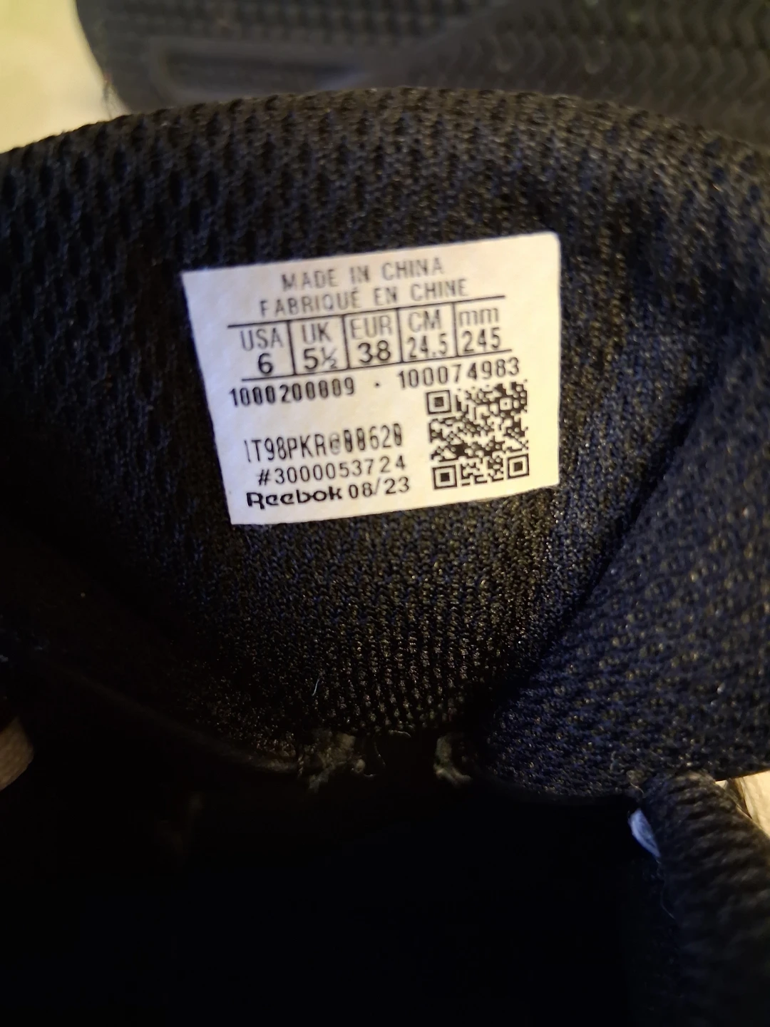 Reebok High-Top Sneakers - Size 6 - photo 3