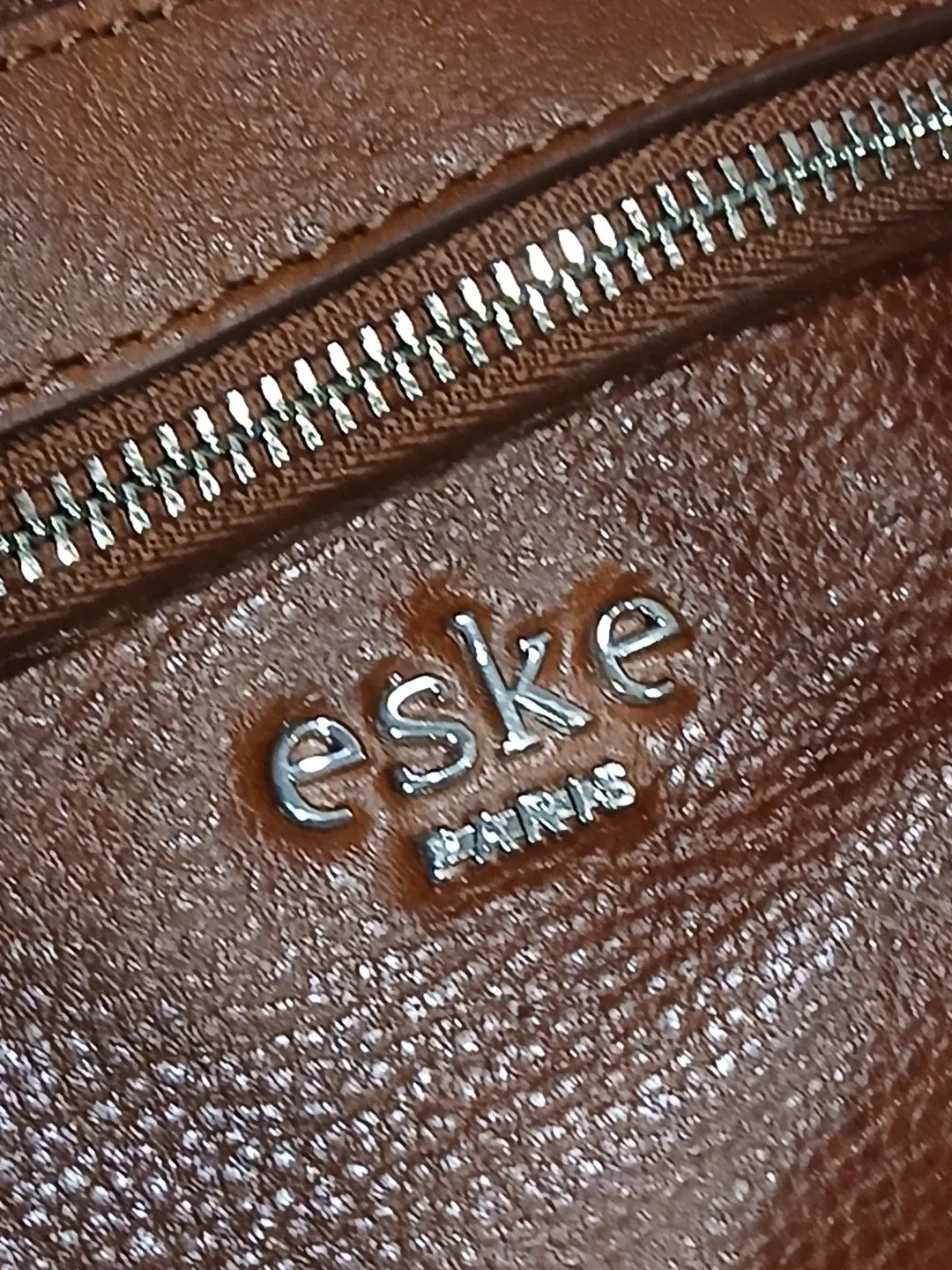 Eské Paris Brown Leather Briefcase image indicator(3)