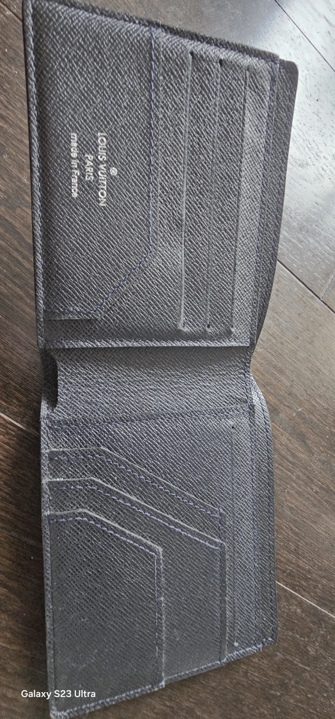 Louis Vuitton Wallet - photo 2