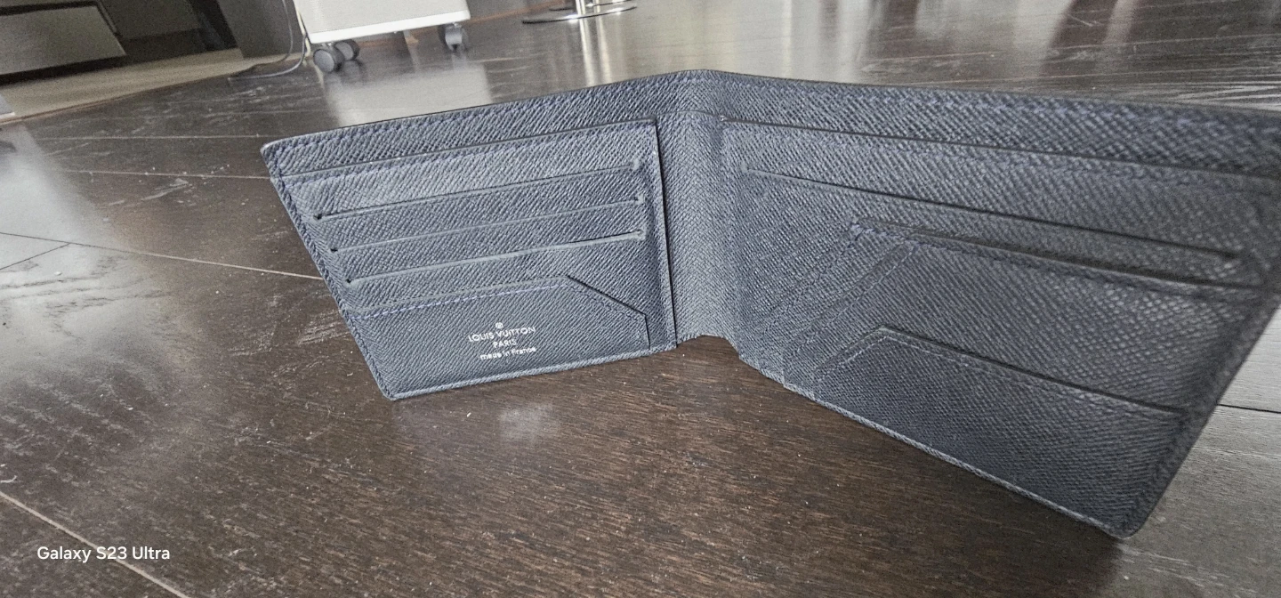 Louis Vuitton Wallet - photo 4