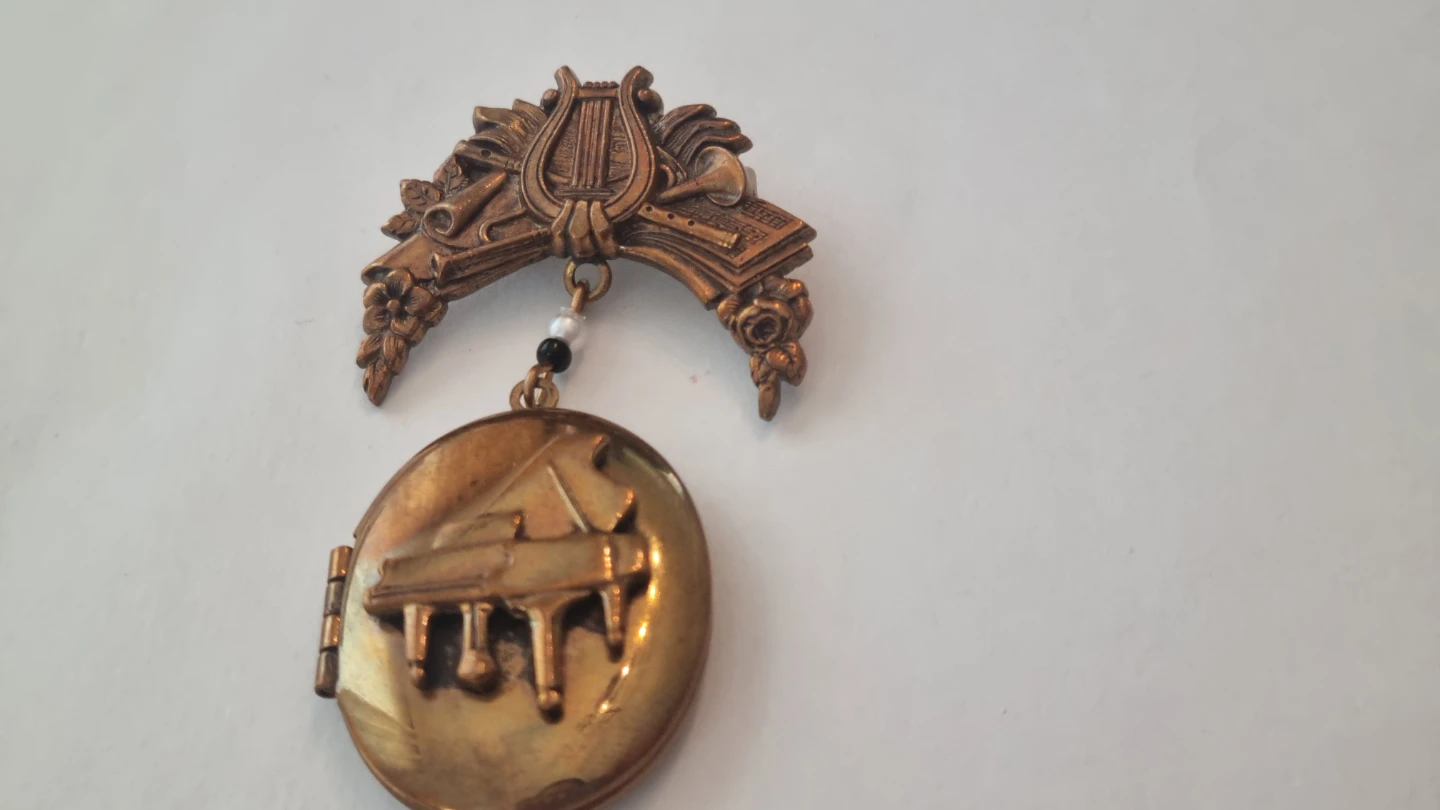 Signed Musically Themed Dangling Locket Brooch Pin - photo 2