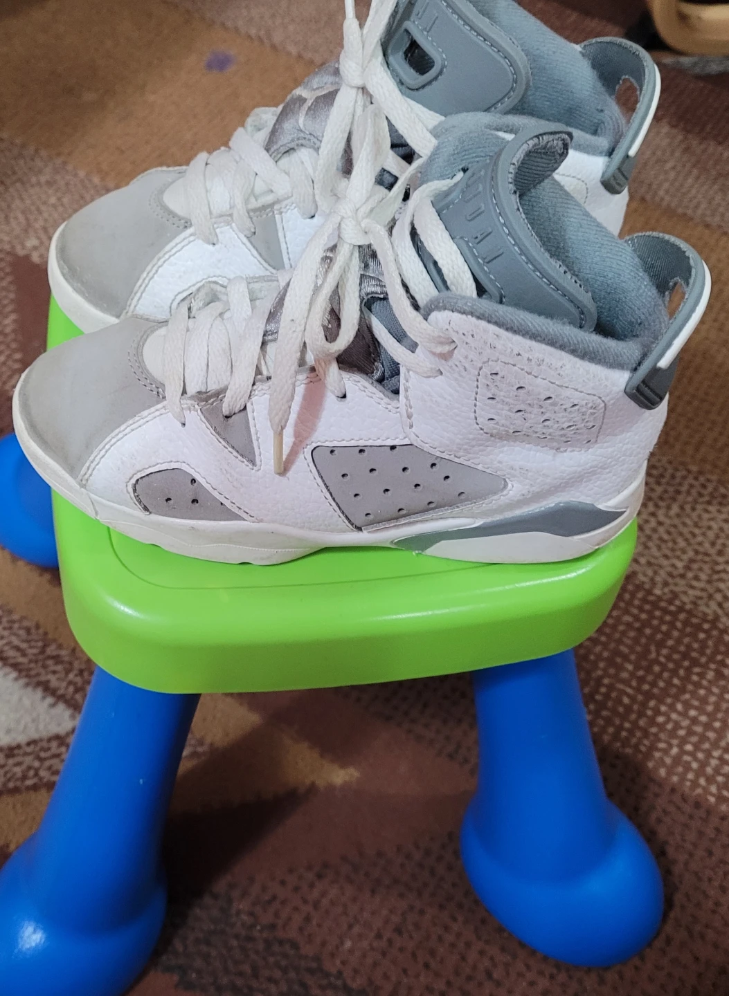 Jordan 6 Retro Toddler Shoes - White/Grey - photo 2