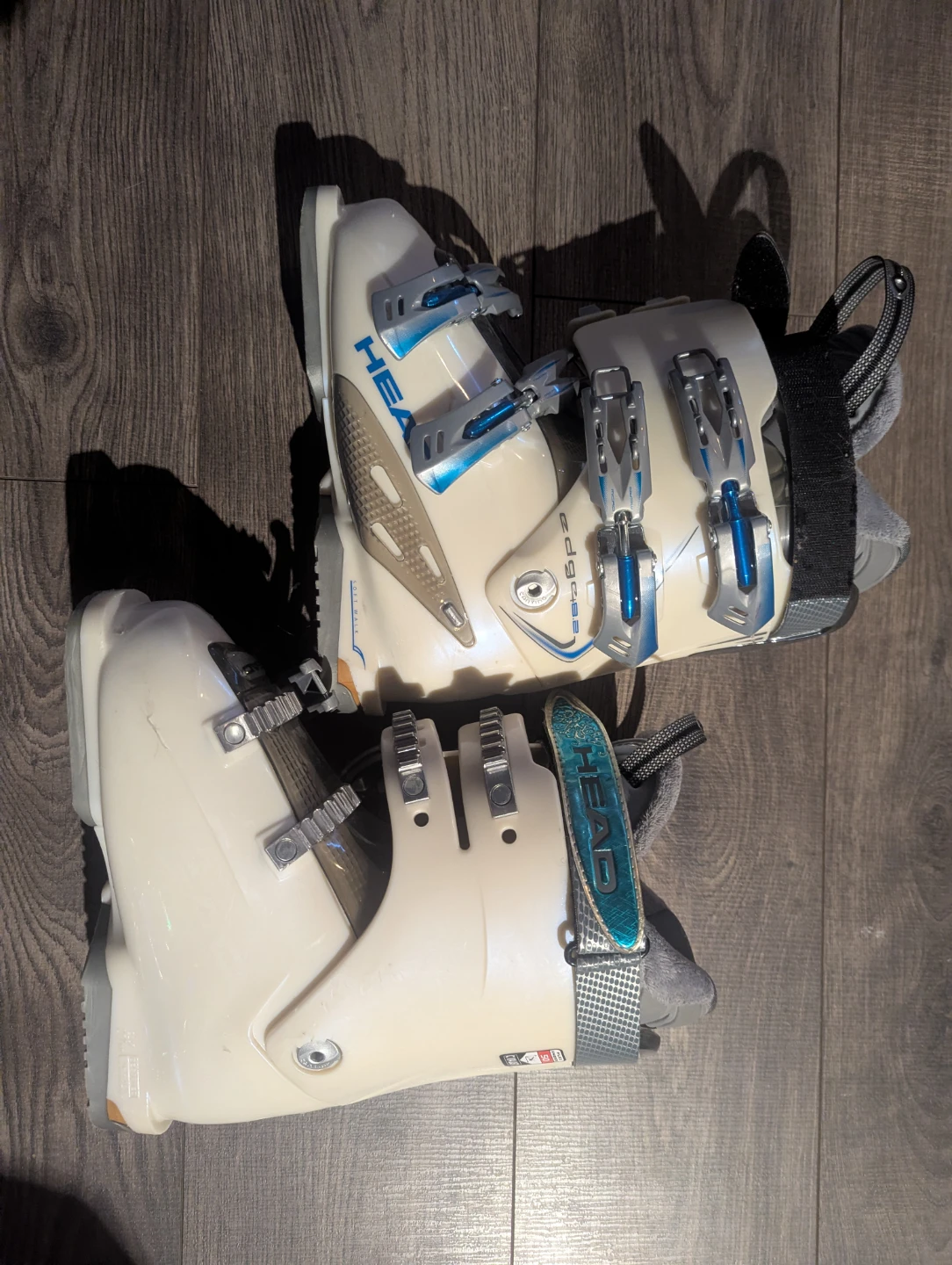 Head Edge 8.3 Ski Boots - Size 23/23.5 - photo 3