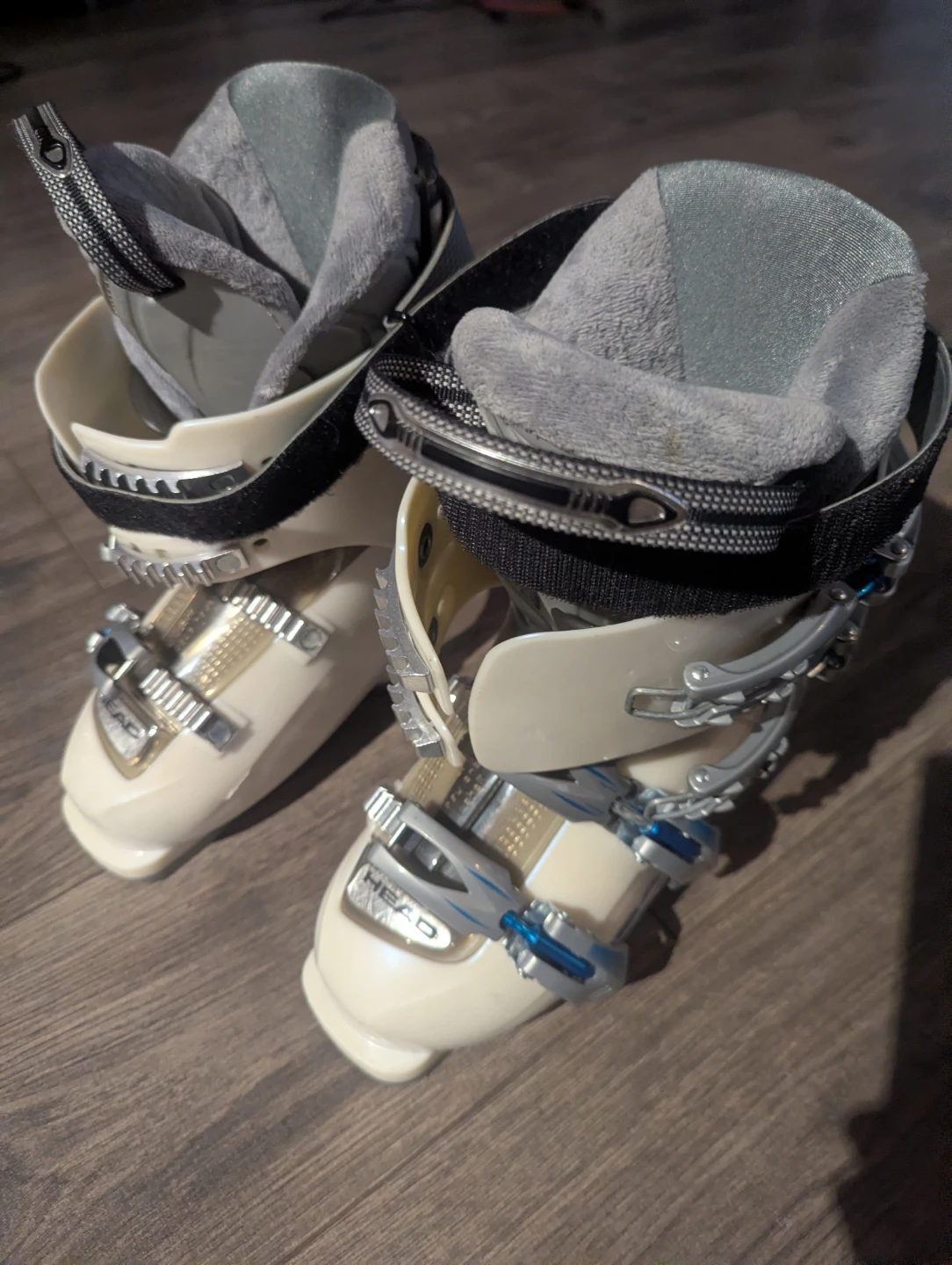 Head Edge 8.3 Ski Boots - Size 23/23.5 - photo 4