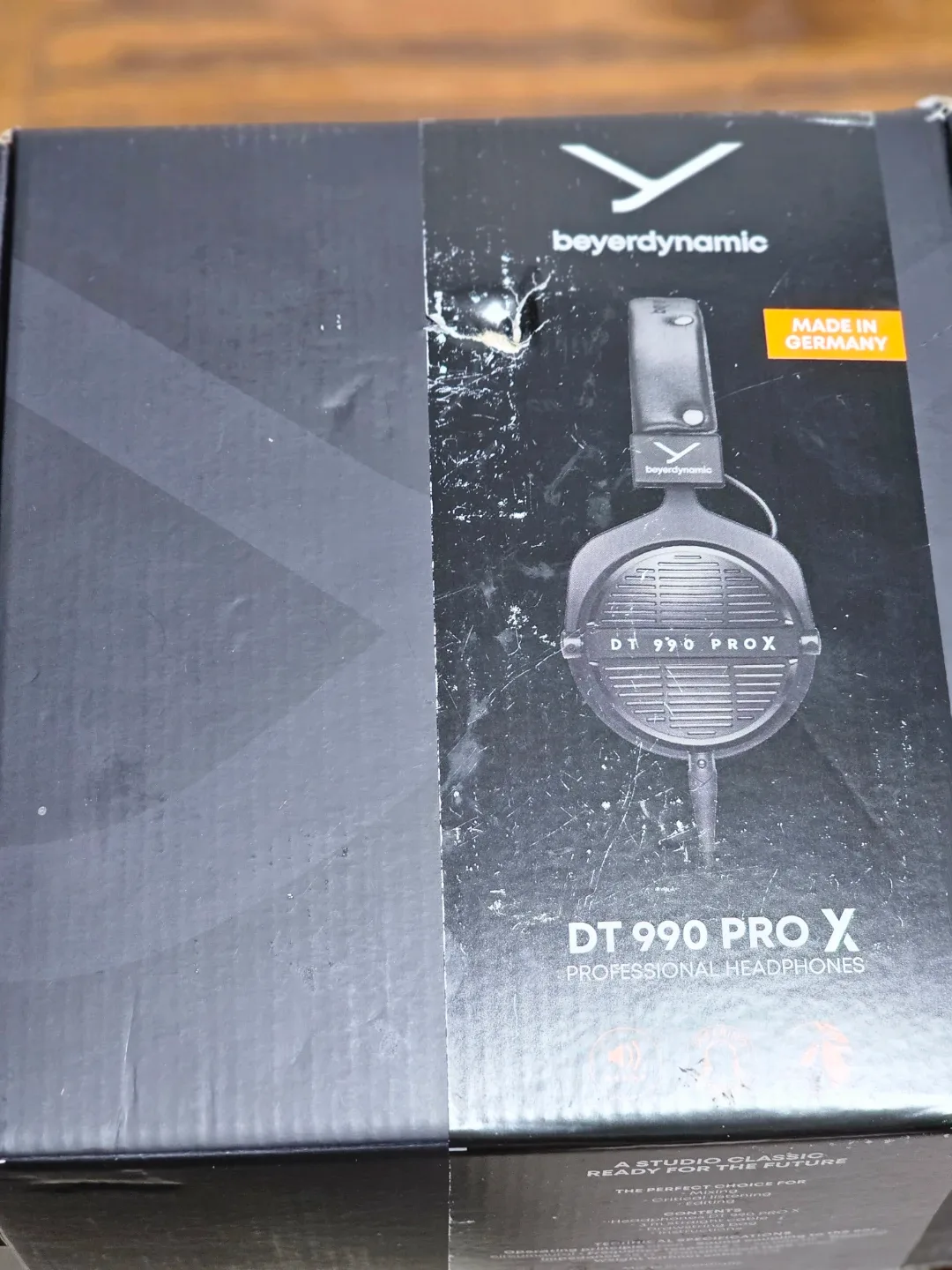 Beyerdynamic DT 990 PRO X Headphones image indicator(3)