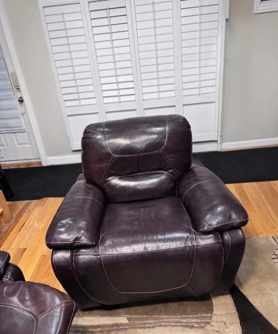 Genuine Leather Reclining Sofa & Chair Set image indicator(2)