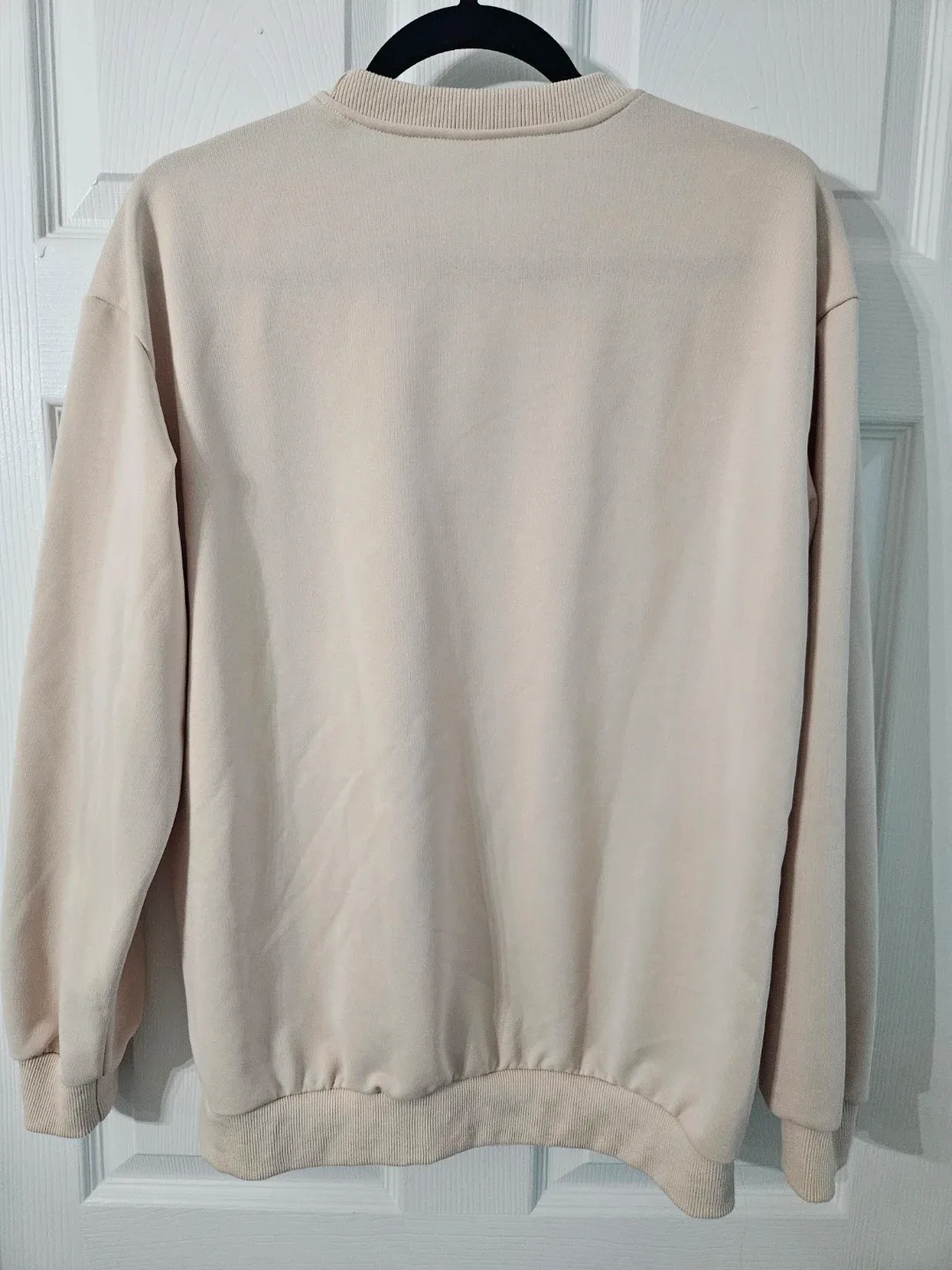 Happy Holiday Sweater - New - Size M - Happy Pawlidays image indicator(2)