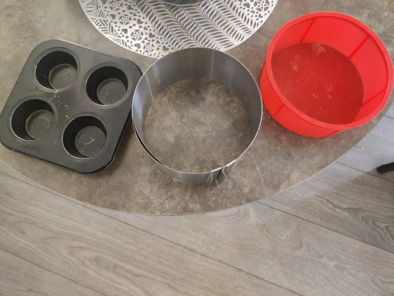 Baking Pans: Muffin, Cake ring and silicon baking mold #cleanout - photo 2