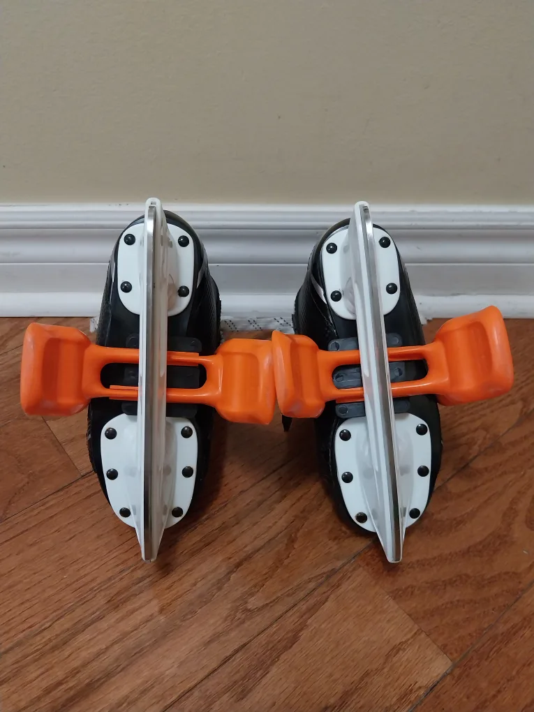 Youth Graf PeakSpeed PK1100 Ice Hockey Skates - Sz 11 image indicator(6)