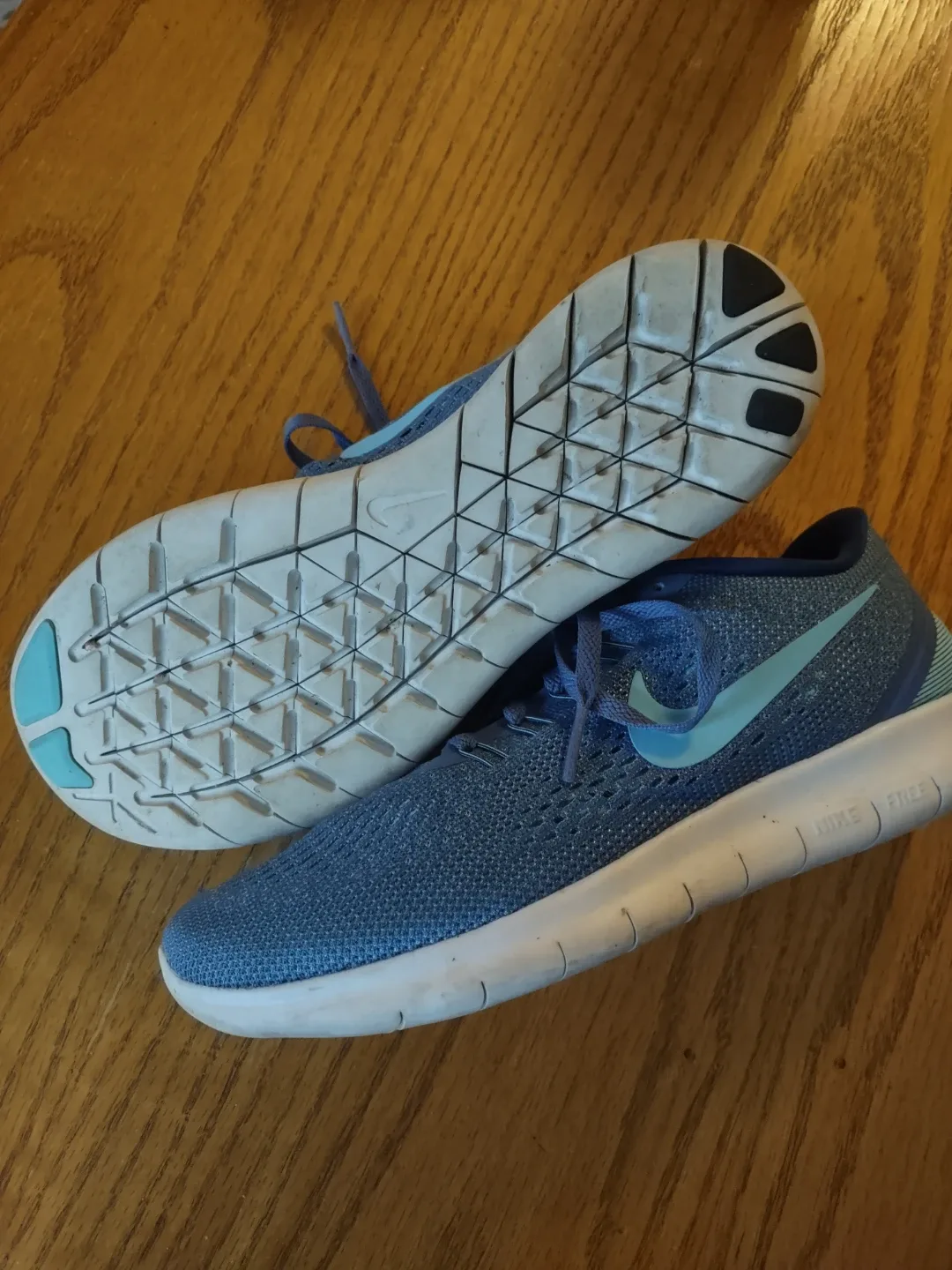 #Cleanout: Nike Free RN Running Shoes image indicator(4)