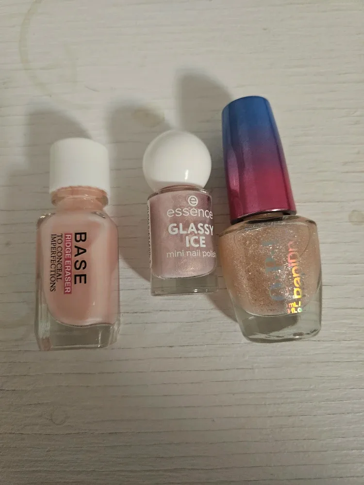 Lot de vernis à ongles OPI, Essence, Base