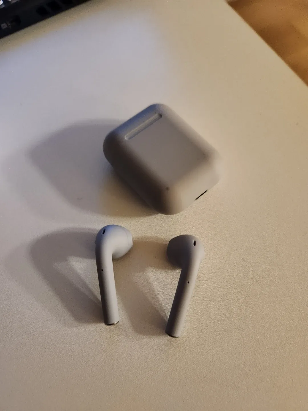 Used Wireless Earbuds image indicator(3)