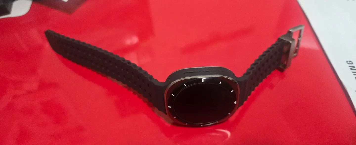 SAMSUNG GALAXY Z FOLD 6 512GB WITH SAMSUNG GALAXY WATCH ULTRA image indicator(6)