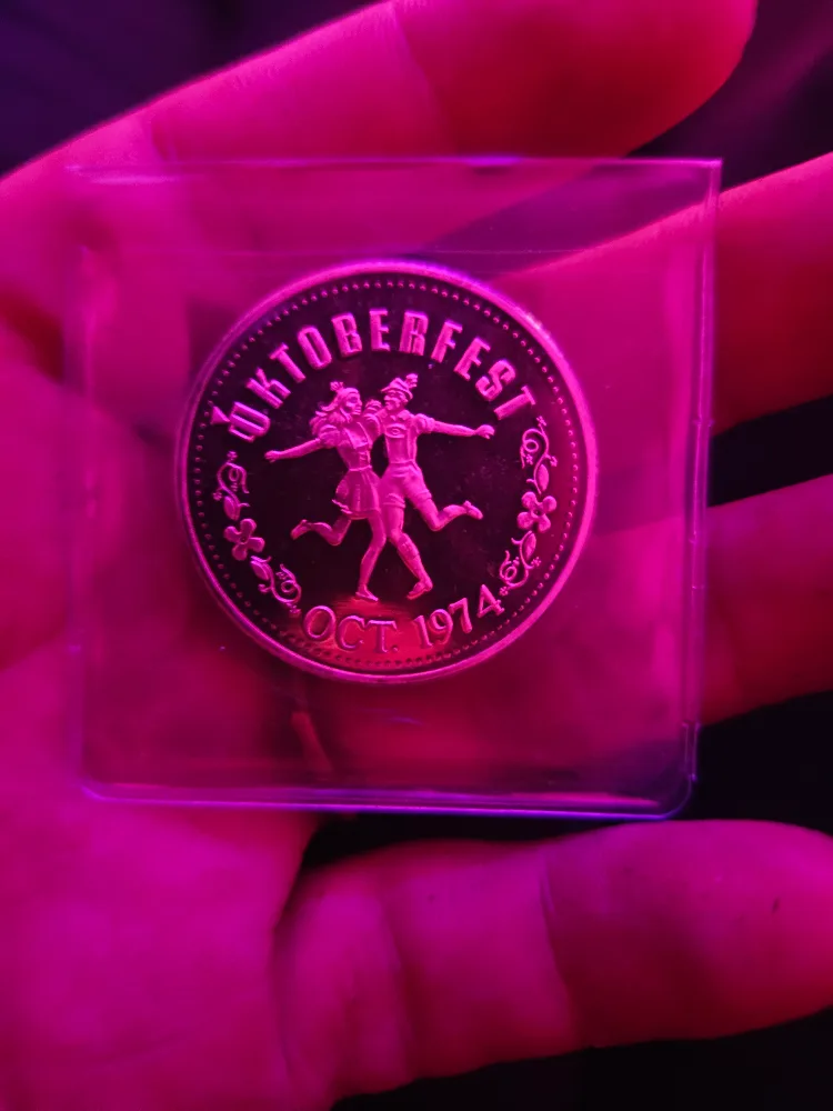 .999 silver Kitchener-Waterloo Oktoberfest Dollar - Oct 1974 image indicator(3)