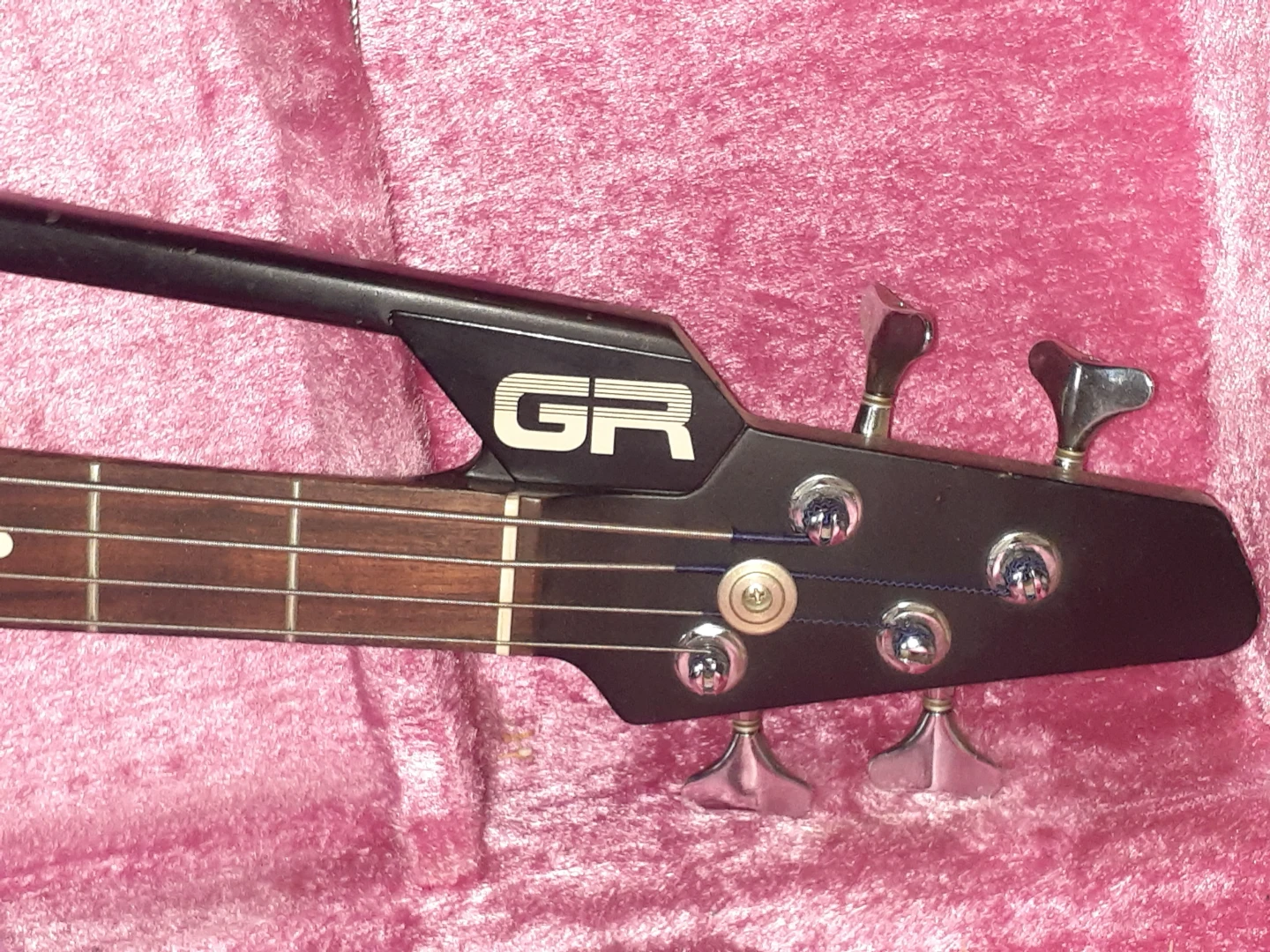 Roland G-77 Bass Guitar - photo 3