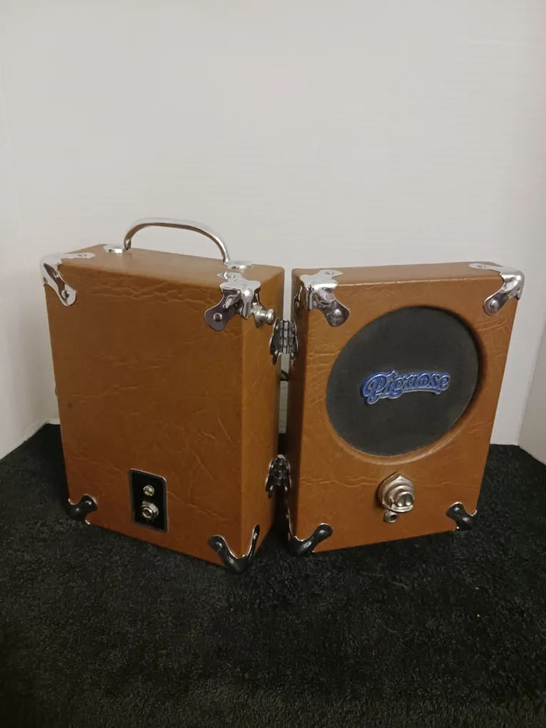 Original Pignose 7-100-R Portable Guitar Amp.Hong Kong 5 watts image indicator(2)