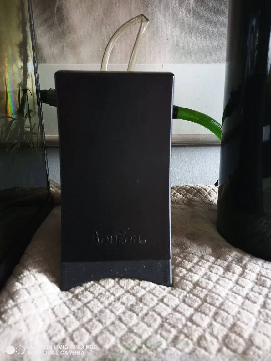 Aqueon QuietFlow 40 Air Pump - Under 40 Gallon image indicator(5)