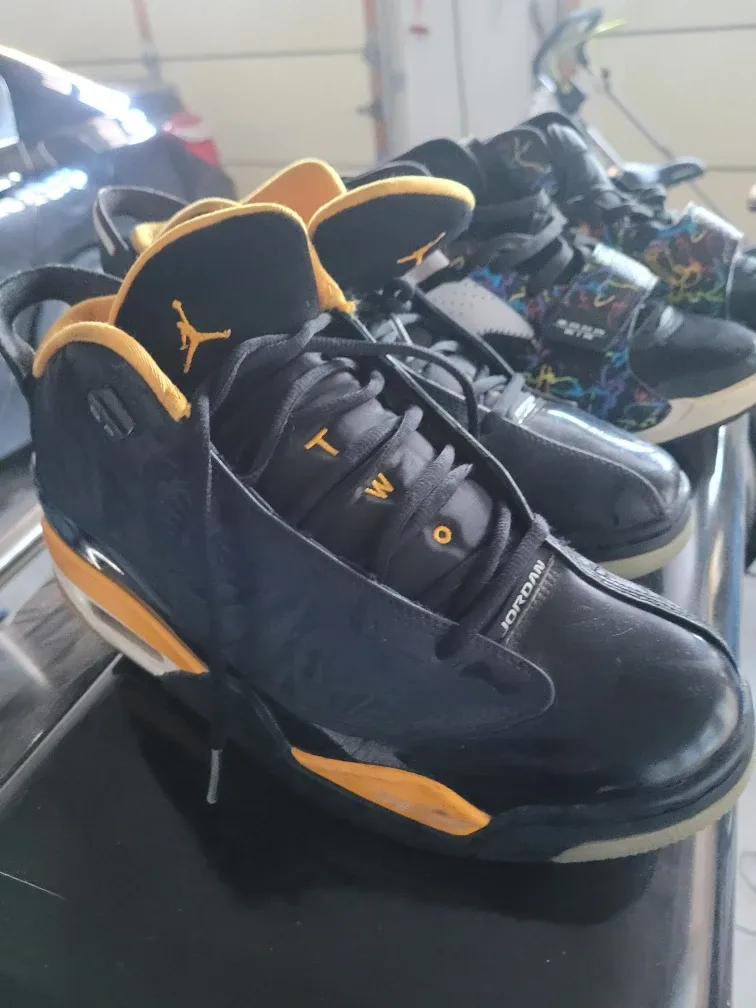 Jordan Flight 45 High Size 9