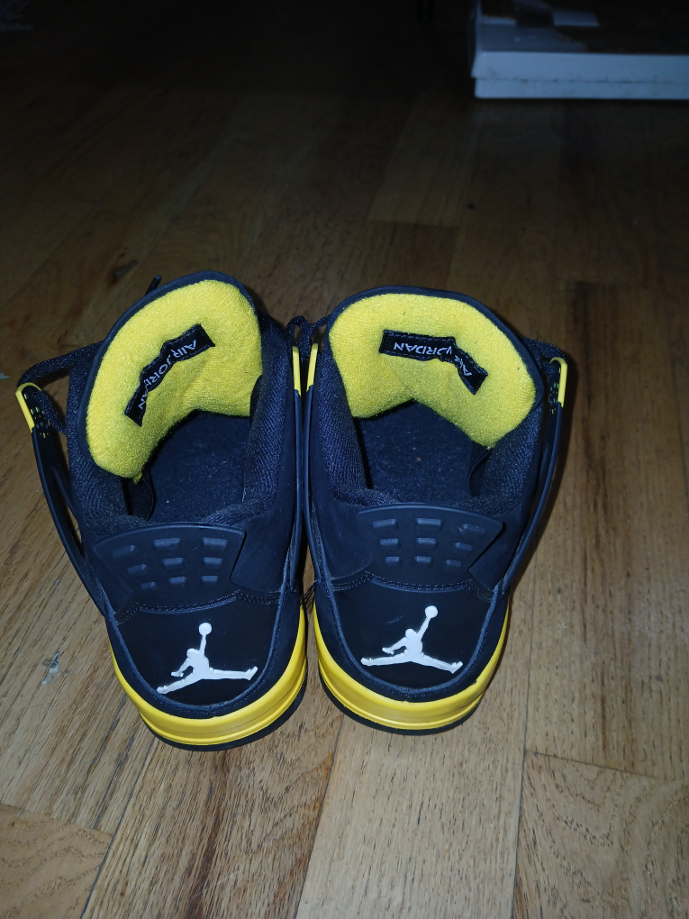 Air Jordan 4 Retro Black/Yellow - photo 4