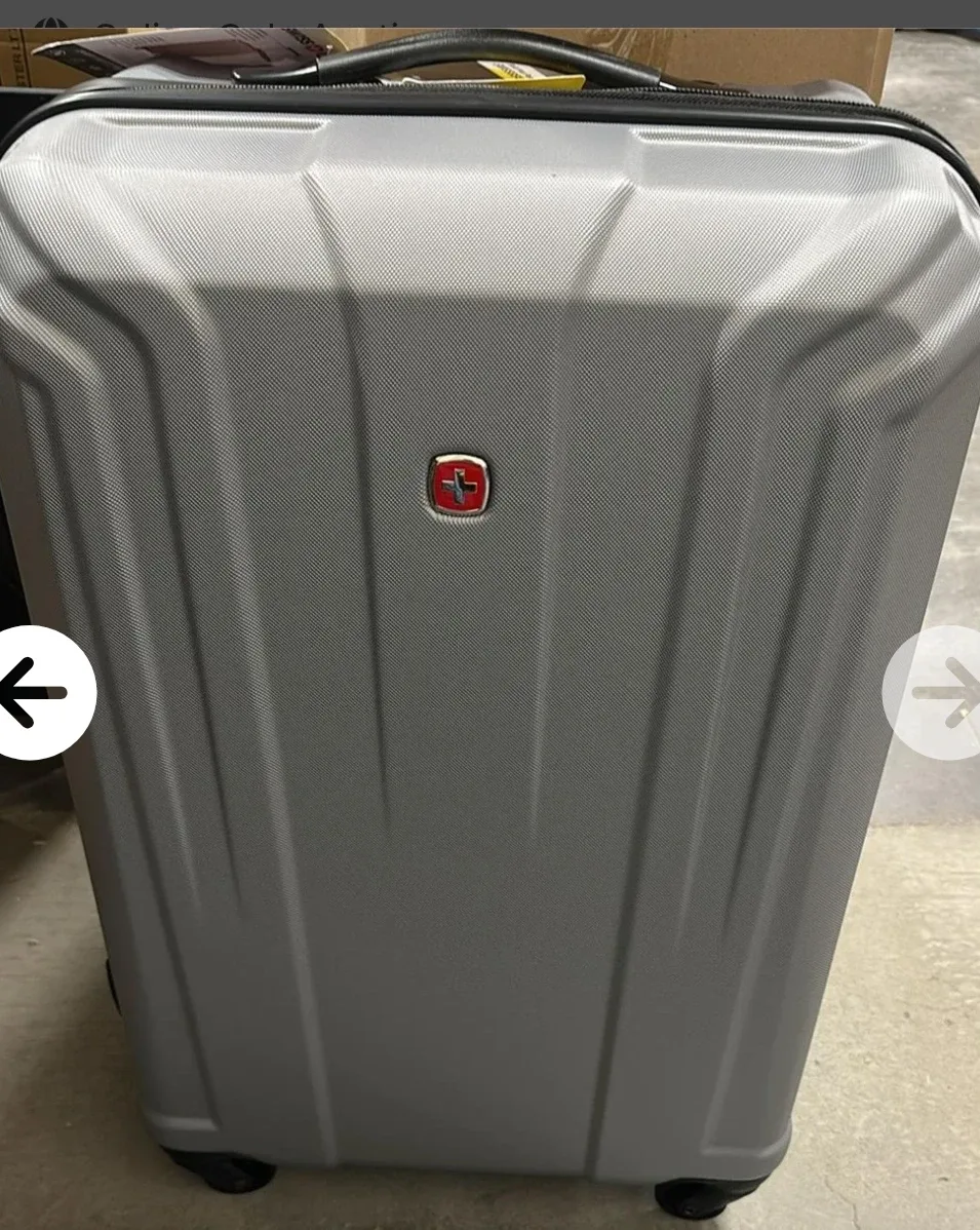 Luggage w/ Wheels (Gray) image indicator(4)