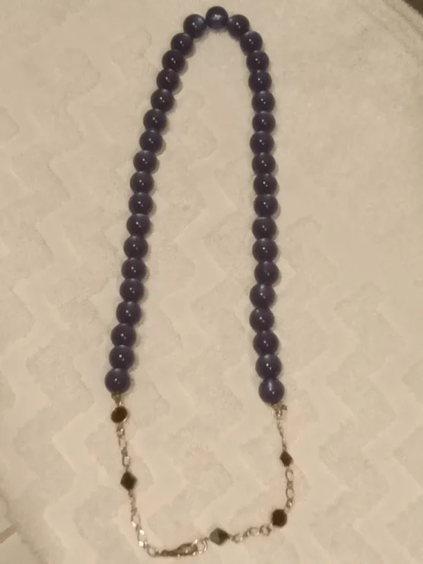 Blue Moon glow Lucite Beaded Necklace image indicator(4)