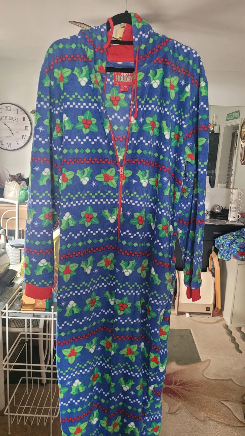 Holiday Onesie - Size M/M