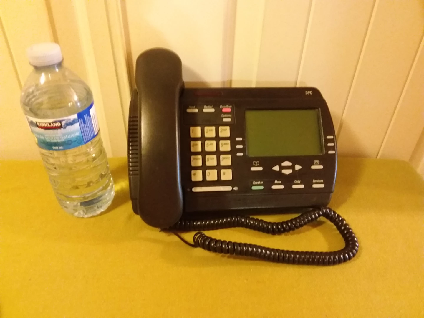 ☎️ ➡️ Corded Display Desk Phone ☎️
