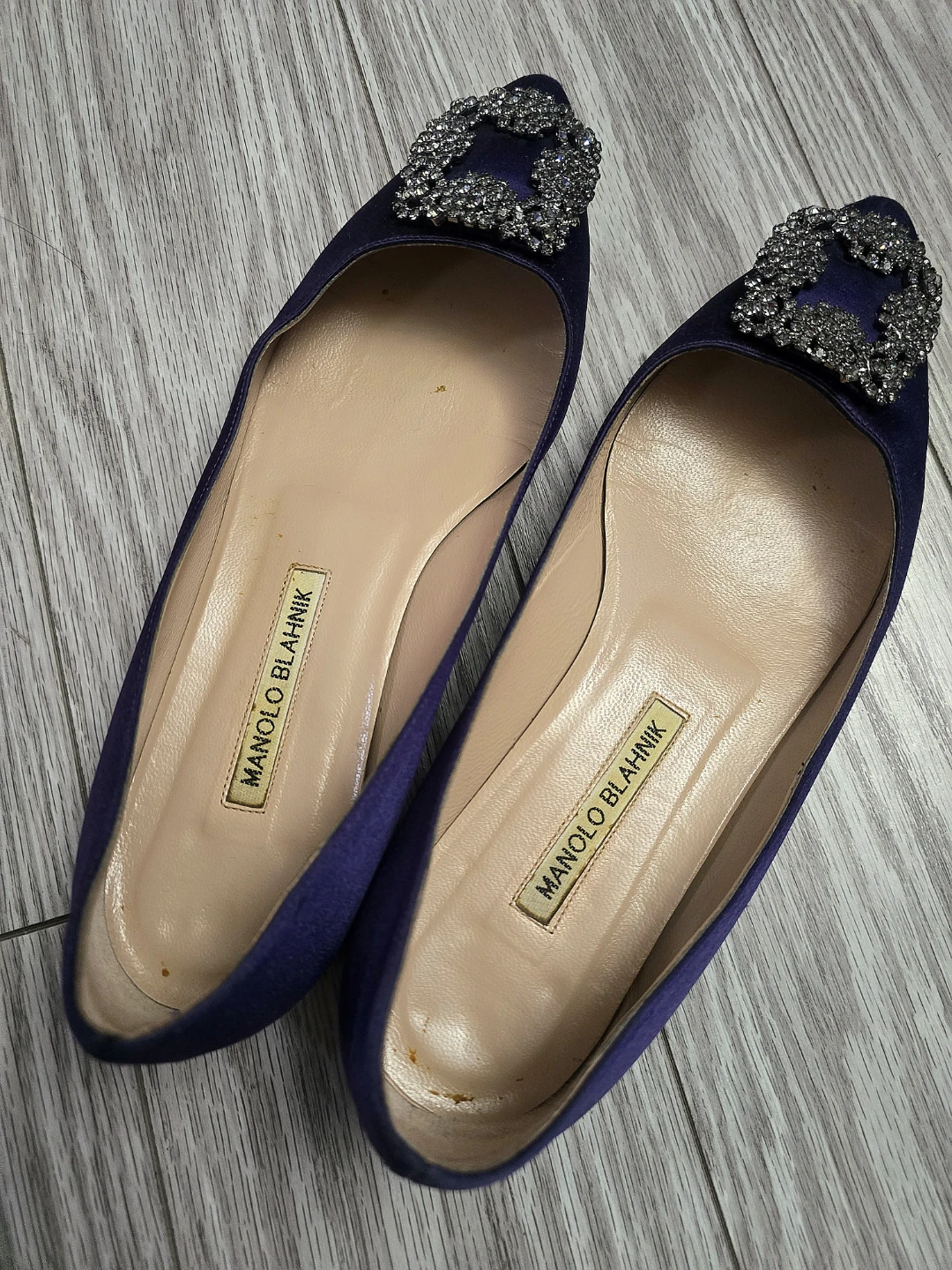 Authentic Manolo Blahnik Purple Flats - photo 5