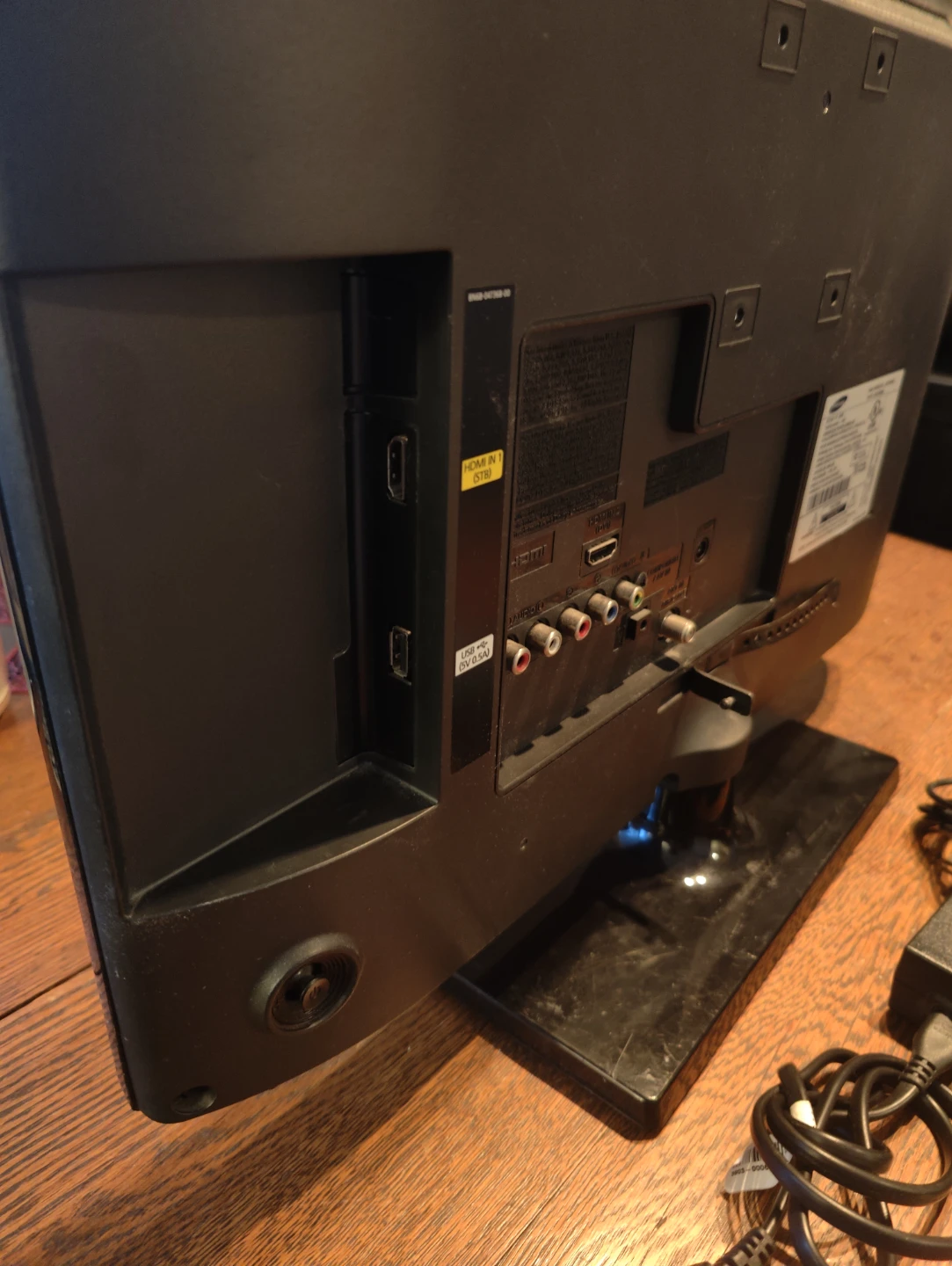 21" Samsung LCD TV - photo 3