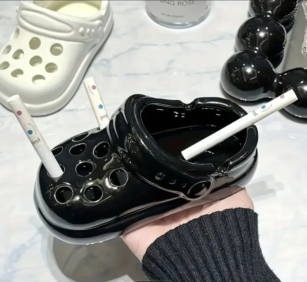 Crocs-Style Ashtray - photo 3