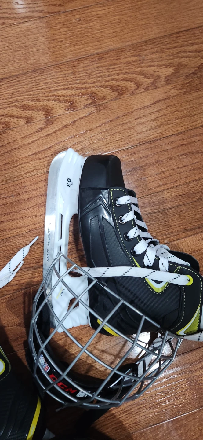 Youth Size US 4 ice Skates - photo 3