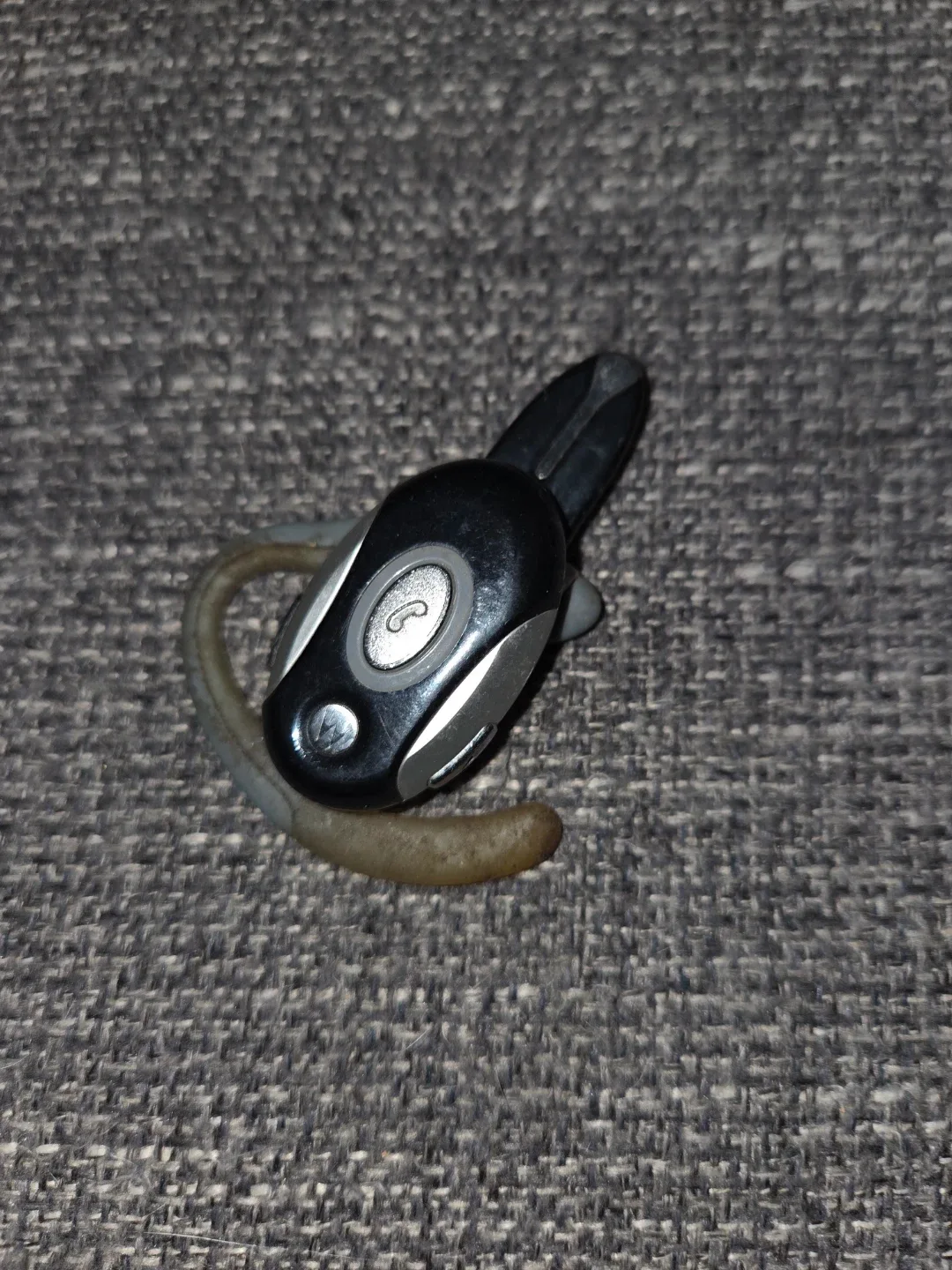 #cleanout Motorola N139 Bluetooth Headset image indicator(5)