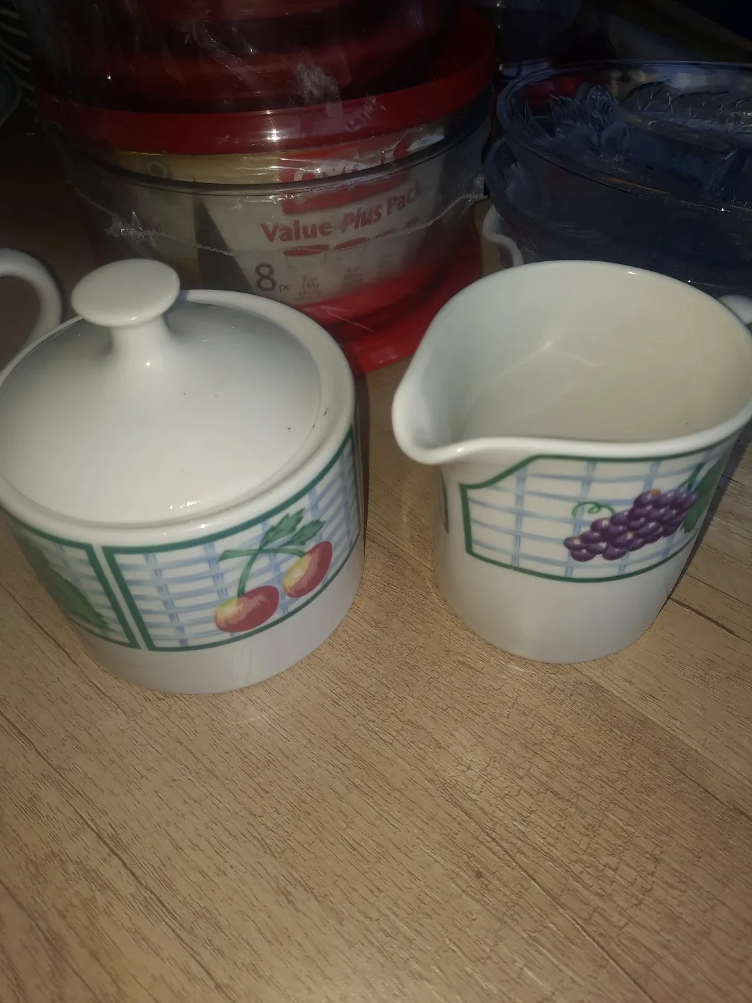 Mixed Dishes and Mugs image indicator(4)