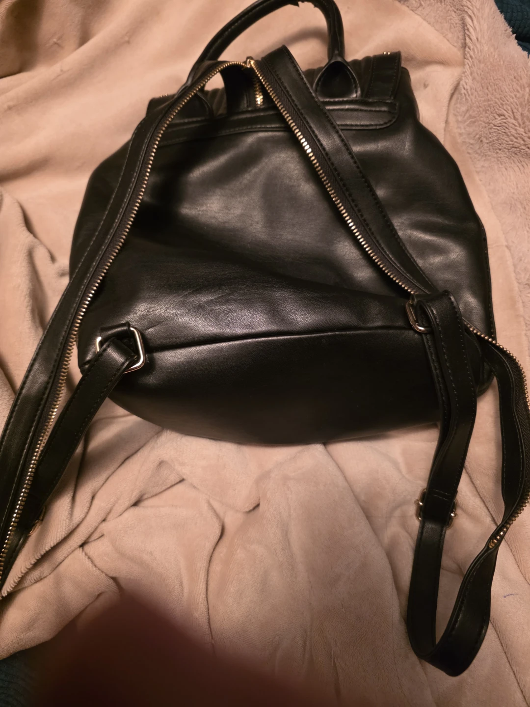 Guess Black Backpack - photo 3